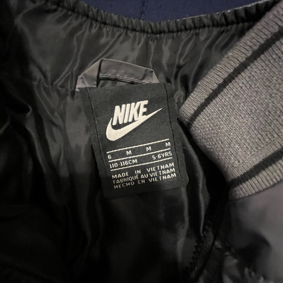 Nike Kids Gray Puffer Jacket - Picture 2 of 3